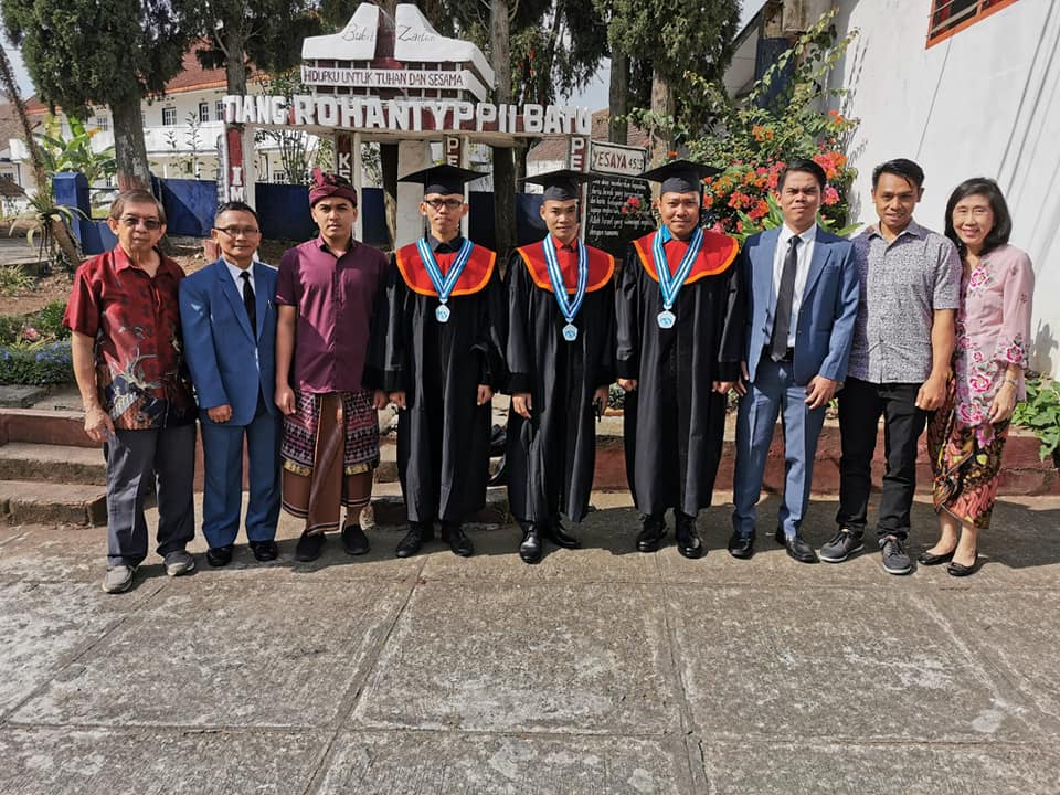 wisuda-9.jpg